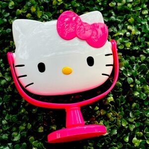 New hello kitty mirror